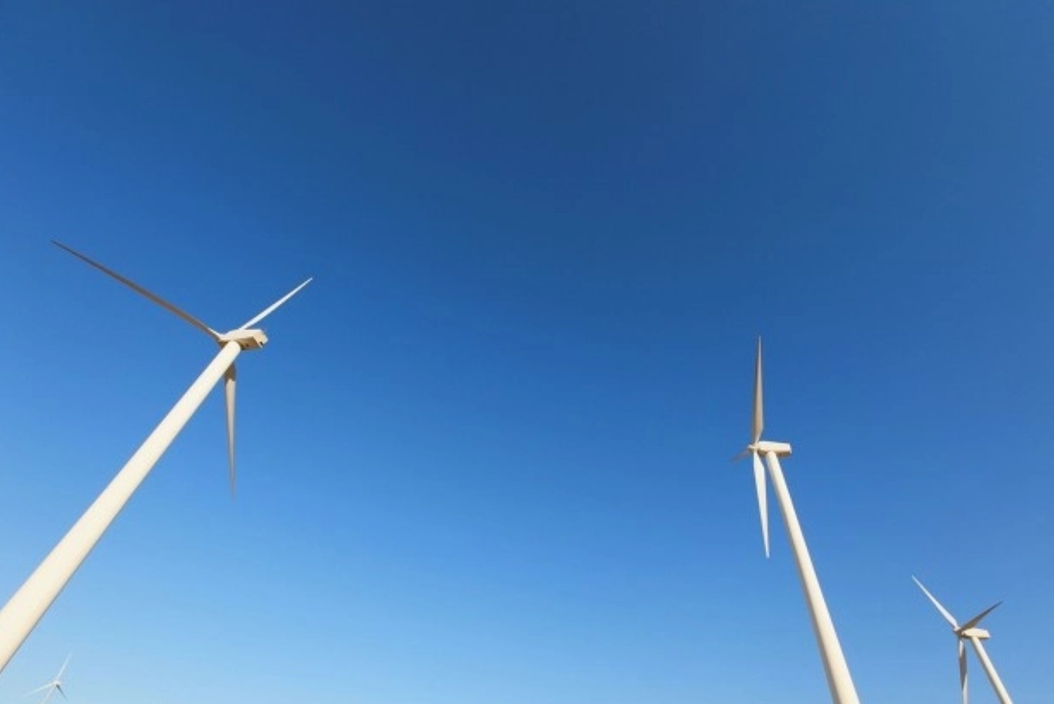 新型能源体系建设中的AI角色:从风光预测到算电协同的系统重构